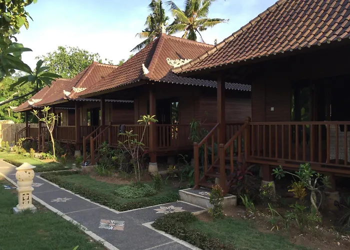 The Niti Hut's 4*